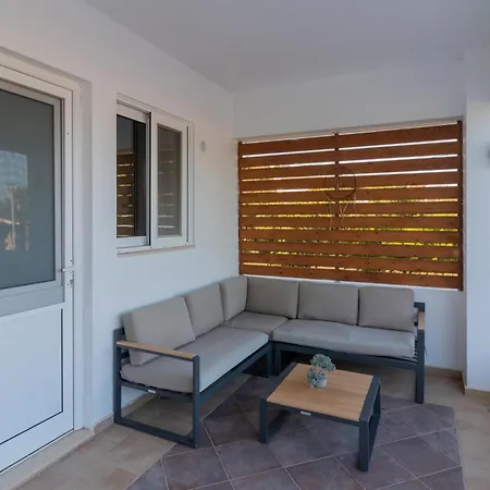 Villa Riverside *